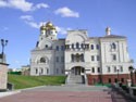Подворье - вид с площадки Верхнего Храма